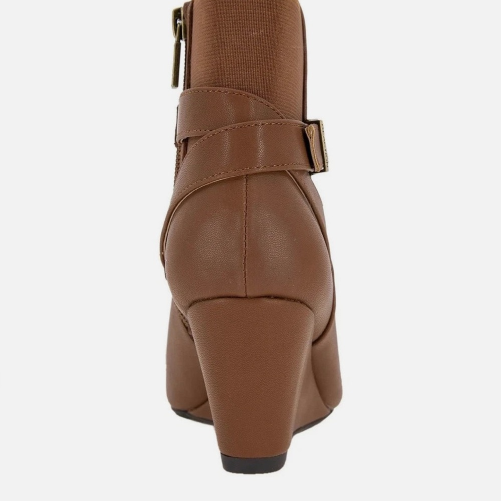NWT Kenneth Cole Reaction Women’s Emmie Brown Wedge Boot Size 9 - Picture 3 of 13